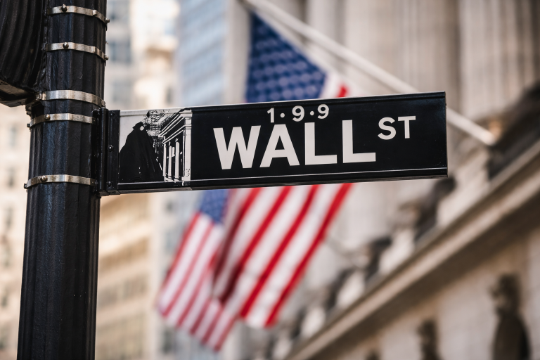 Wall Street falls as oil surge fuels inflation fears, Dow Jones down 200 points