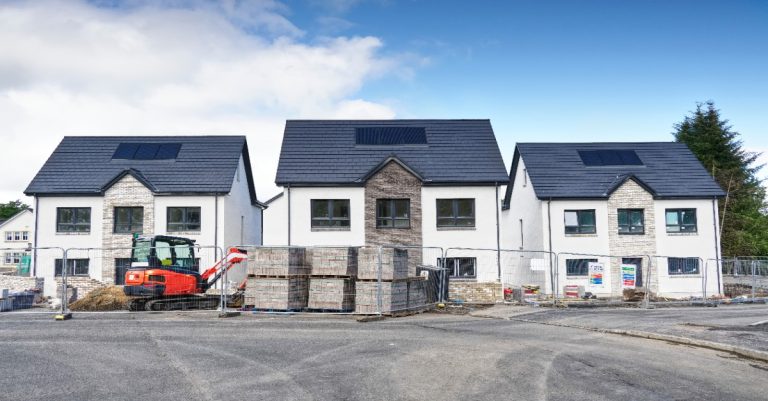UK builders struggle as PMI shows unprecedented cost inflation
